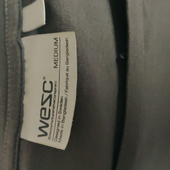 WESC tshirt - Picture 2 of 4